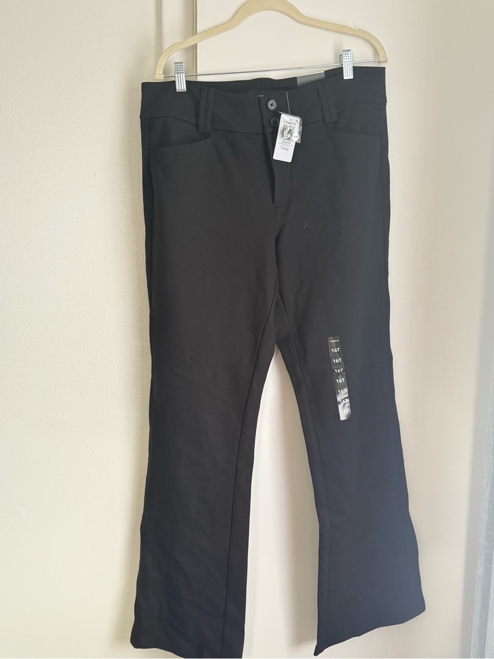NWT Torrid luxe ponte trouser, 16 tall